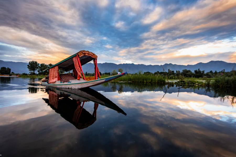 SRINAGAR ARRIVAL & LOCAL SIGHT SEEING