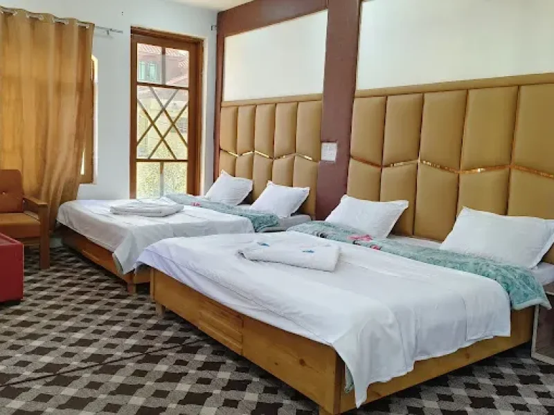 Hotel Gulsitara Gulmarg - Tangmarg Kashmir - Best 3 Star budget hotel in Tangmarg Kashmir