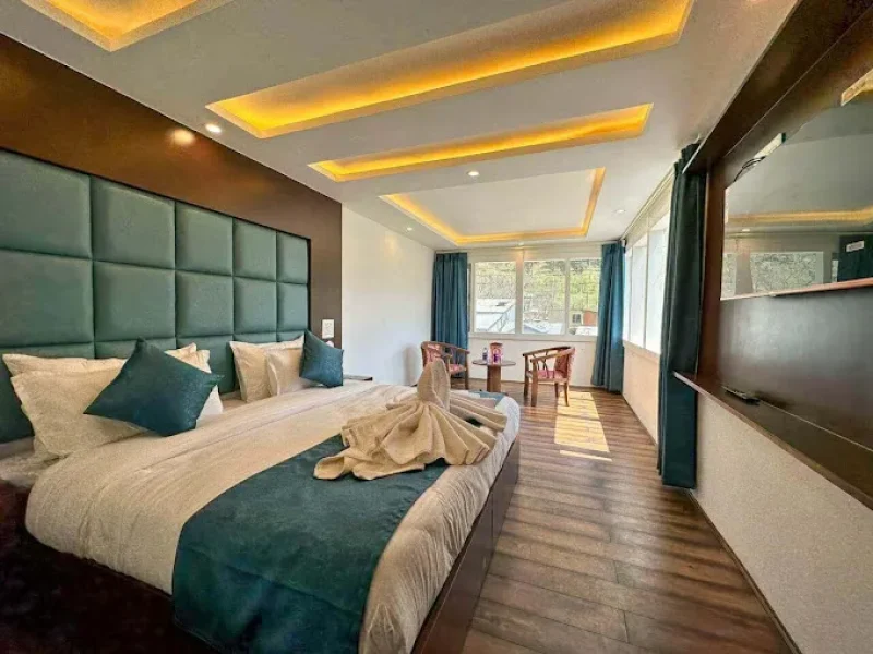 Fifth season pahalgam , 3 star hotel in pahalgam kashmir