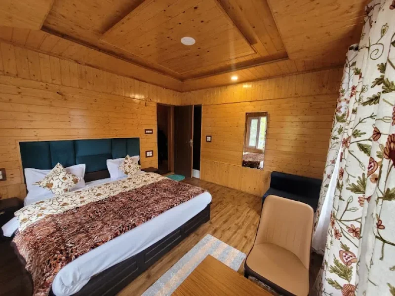 Golden heritage Pahalgam , 3 star hotel near rafting point pahalgam.
