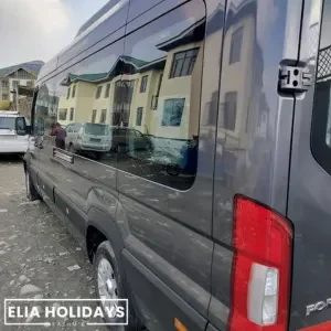 Urbania tampo traveller taxi service in kashmir , book online 10,12,14,17 seater urbania taxi in kashmir. Affordable urbania taxi in kashmir. Cheap urbania tempo traveller for kashmir tour.